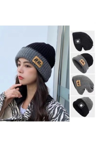 Caciula dama, model versatil 4 ways, tematica cool urban legend, marime universala, neagra - Img 2