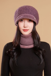 Caciula dama, set doua piese, model chic cu fular tip guler asortat, tematica cool winter, marime universala, mov - Img 2