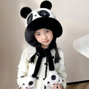 Caciula pentru copii, model de poveste cu prindere reglabila, panda prietenos, tematica lumea animalelor, 3 - 9 ani, alb cu negru - Img 2