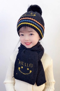 Caciula pentru copii, set doua piese, model hello cu pompom, fular asortat, tematica smiley face, 3 - 9 ani, neagra - Img 4