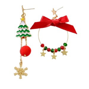 Cercei dama, tematica de Craciun, model special, rotund si lung, accesorizat cu fundita si bradut, verde