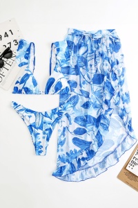 Costum de baie dama, 3 piese, model sexy cu imprimeu floral, sutien cupe triunghiulare si volanase la bretele, chilot decupaj clasic croi ingust si cover up tip fusta asortata, tematica sky is the limit albastru - Img 4