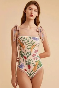 Costum de baie dama, o piesa, model floral delicat, prindere cu bretele late pe umeri roz - Img 3