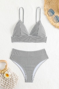 Costum de baie, set 2 piese, model atragator, sutien tip bustiera, cupe triunghiulare si chilot talie inalta decupaj clasic, tematica feeling confident alb cu negru - Img 4