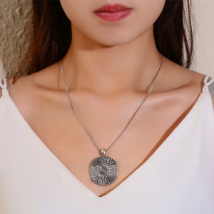 Lant cu pandantiv tree of life, model viking mithology, tematica universe paralele, unisex, argintiu, - Img 3