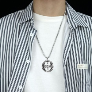 Lant model celtic, pandantiv rotund cu rune, unisex, argintiu, - Img 4