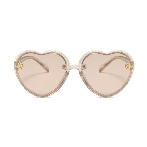 Ochelari de soare pentru copii, design in forma de inima, model pentru fetite albinuta fashion, marime universala, bej - Img 2