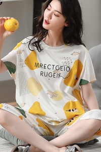 Pijama dama, set doua piese, bluza maneca scurta si pantaloni trei sferturi, model hazliu cu animalute simpatice, tematica I live free, alba - Img 3