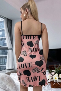 Pijama dama tip rochie scurta cu bretele subtiri reglabile, model cu inimioare, tematica I feel sexy, roz - Img 2