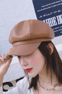 Sapca dama, cozoroc curbat, model indraznet, tematica fancy street style, marime universala, maro deschis - Img 3