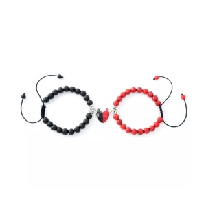 Set bratari cuplu cu inimioara magnet din roca semipretioasa, reglabile, unisex, neagra si rosie, 2 buc