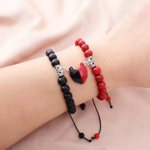 Set bratari cuplu cu inimioara magnet din roca semipretioasa, reglabile, unisex, neagra si rosie, 2 buc - Img 3