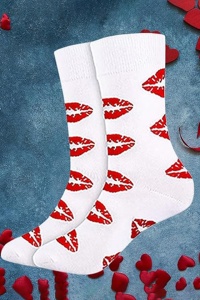 Soseste cute, model peste glezna, cu imprimeu grafic buze, tematica love socks, marime 36-42, unisex, albe - Img 2