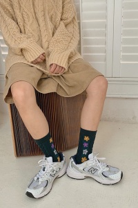 Sosete dama, model fashion si versatil cu flori, tematica I love spring, marime 38 – 42, verde inchis - Img 2