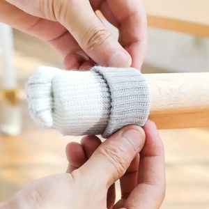 Sosete pentru mobila, protectie pentru picioarele scaunelor, model tip husa anti zgariere cu labute de pisica, tematica cozy home, marime universala, gri - Img 4