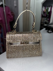 Geantă damă elegantă cu strasuri – clutch de seară cu mâner, stil glam - Img 4