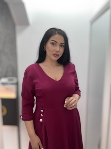 Rochie elegantă în cloș cu nasturi decorativi - Img 2