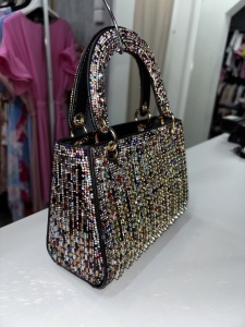 Geantă damă elegantă cu strasuri – clutch de seară cu mâner, stil glam - Img 3