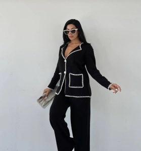 Compleu damă din tricot negru, cu detalii albe - Img 2
