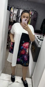 Rochie de zi damă cu imprimeu floral și mix de materiale – model lejer, disponibil în mai multe printuri - Img 4