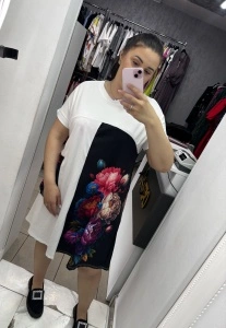 Rochie de zi damă cu imprimeu floral și mix de materiale – model lejer, disponibil în mai multe printuri