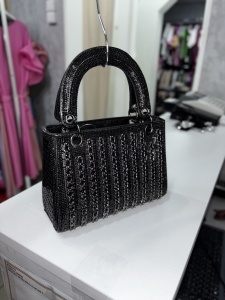 Geantă damă elegantă cu strasuri – clutch de seară cu mâner, stil glam