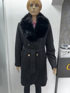 Palton damă negru elegant cu guler din blană ecologică și cordon în talie - Img 3