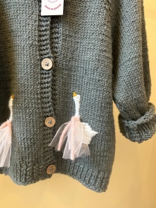 Cardigan Goose - Img 2