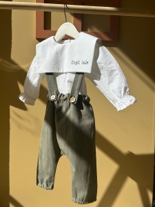 Costum Copil Iubit (kaki)