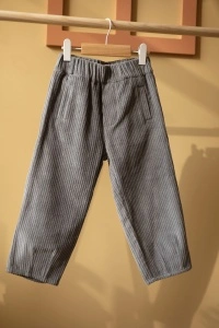 Pantaloni bumbac reiat gri