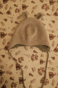 Căciuliță dublată din lână fleece - gri