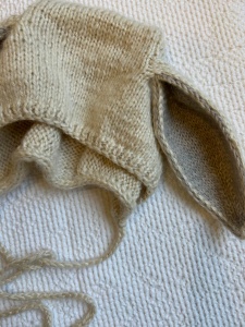 Căciulă iepuraș beige