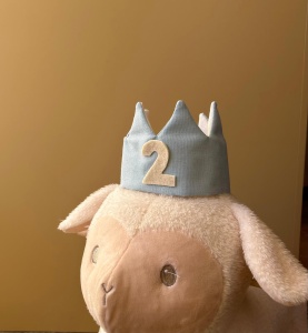 Coroniță aniversară "2"
