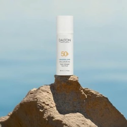 Fluid de protecție solară SPF 50+ Face Care Daily Ultralight Sun Fluid