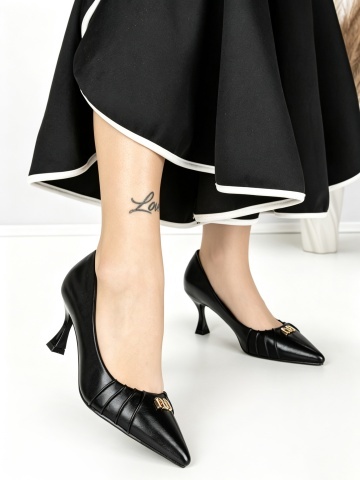 Pantofi stiletto negri din piele ecologica Celenika
