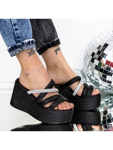 Papuci dama cu platforma negri din piele ecologica Ivona