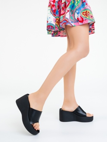 Papuci dama cu platforma negri din piele ecologica Myrtle
