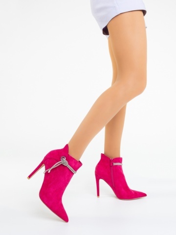 Botine dama cu toc roz din material textil Inara