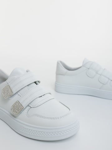 Pantofi sport dama albi din piele ecologica Mikana - Img 5