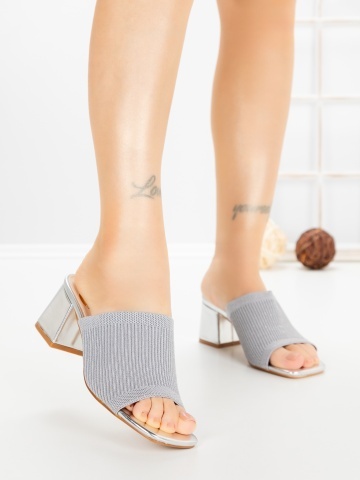 Papuci dama cu toc argintii din material textil Elavie