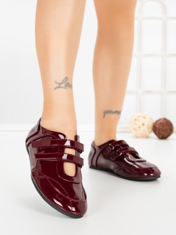 Pantofi casual dama maro din piele ecologica lacuita Fiorena