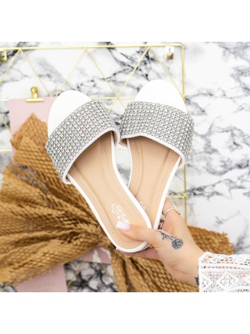 Papuci dama albi din material textil Nursera