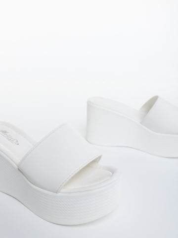 Papuci dama cu platforma albi din piele ecologica Eudara - Img 5