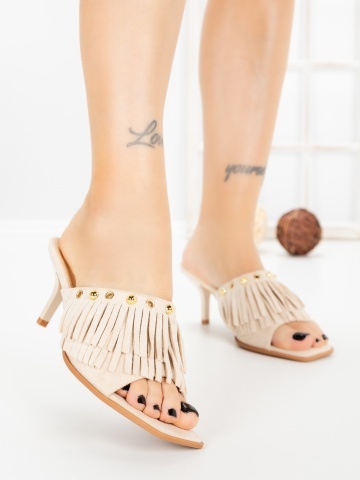 Papuci dama cu toc subtire bej din material textil Koralie