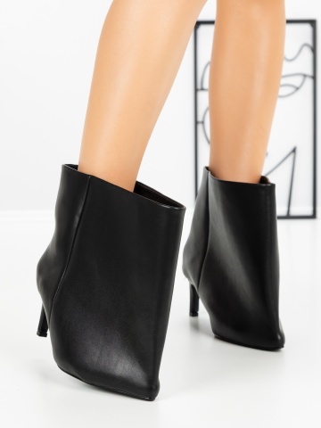 Botine dama cu toc subtire negre din piele ecologica Basrae