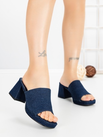 Papuci dama cu toc bleumarin din material textil Mirenia