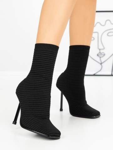 Botine dama cu toc subtire negre din material textil Evanria