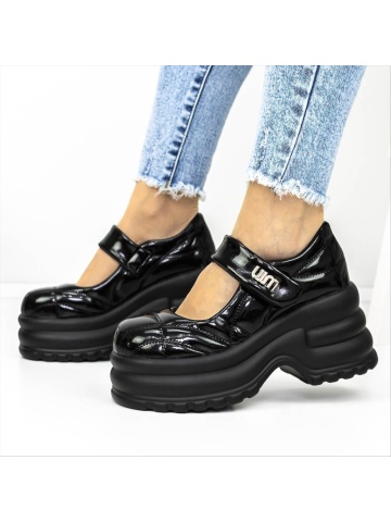 Pantofi casual dama negri din piele ecologica lacuita Avidia