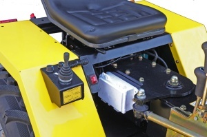 ProGARDEN Campo T18 Minitractor V25.1 4x4, 18CP, benzina, hidraulica fata-spate, roti 6.00-12 - Img 3