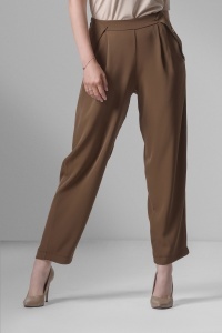 Ženske braon pantalone sa faltama - Img 2